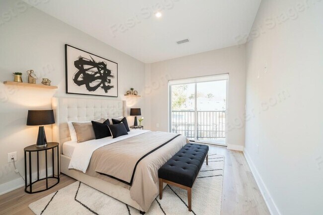 Building Photo - 203-205 Randolph Ave Unit# 101