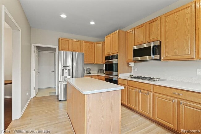 Building Photo - 29260 Weston Dr