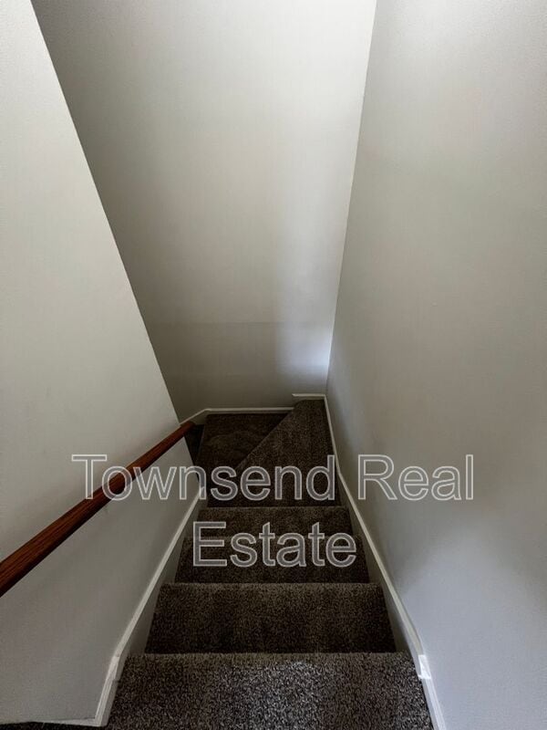 Building Photo - 1051 Ancestry Dr