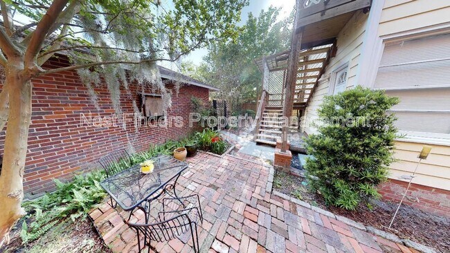 Building Photo - 2044 Forbes St