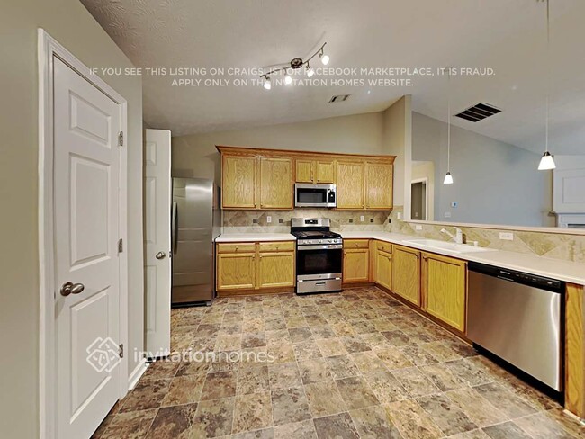 Building Photo - 522 Pecan Creek Way