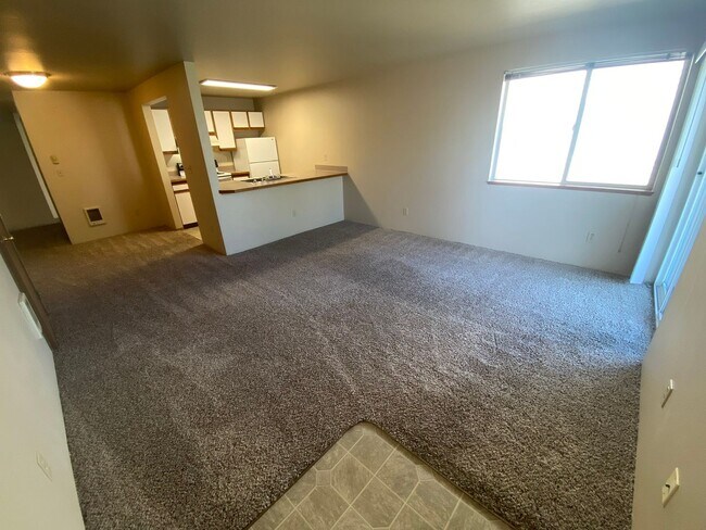 Building Photo - 804 Juniper Ave