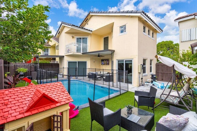 Building Photo - 15452 SW 50th Terrace