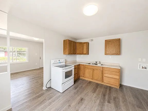Building Photo - 526 St Leo Dr