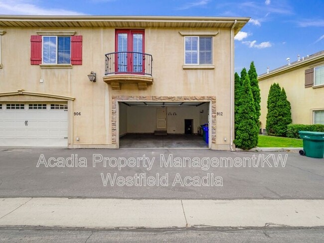 Building Photo - 912 N 980 W