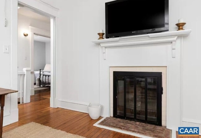 Building Photo - 243 Shamrock Rd