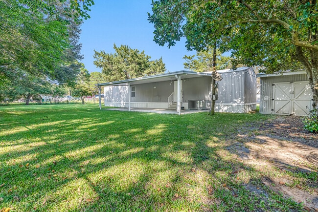 Building Photo - 1328 Greendale Ave