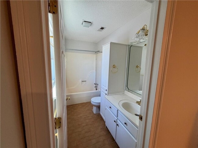 Building Photo - 311 Deerwood Cir