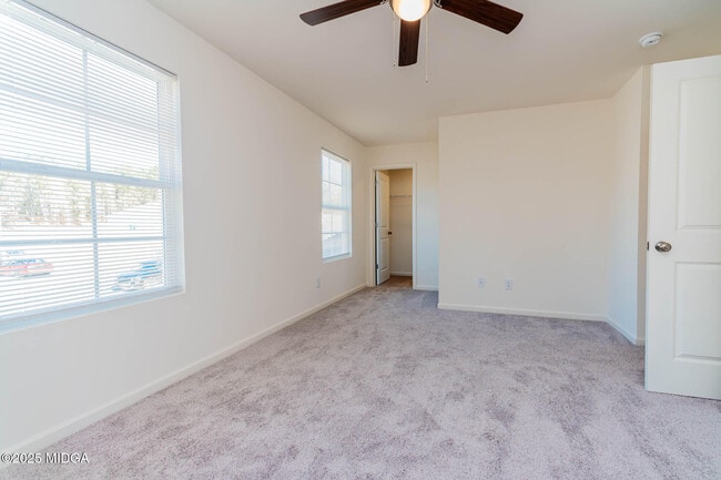 Building Photo - 307 Gazebo Dr