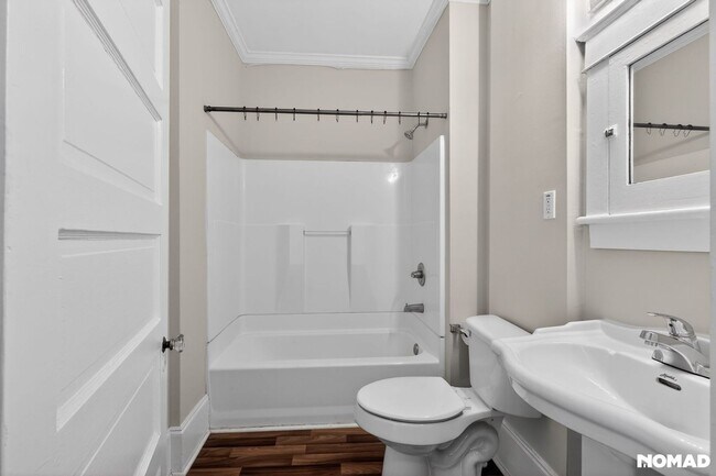 Building Photo - Charming 4BR House in Greensboro