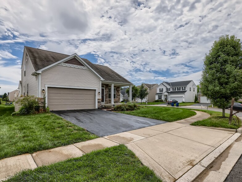 Building Photo - 259 Linda Lee Ln