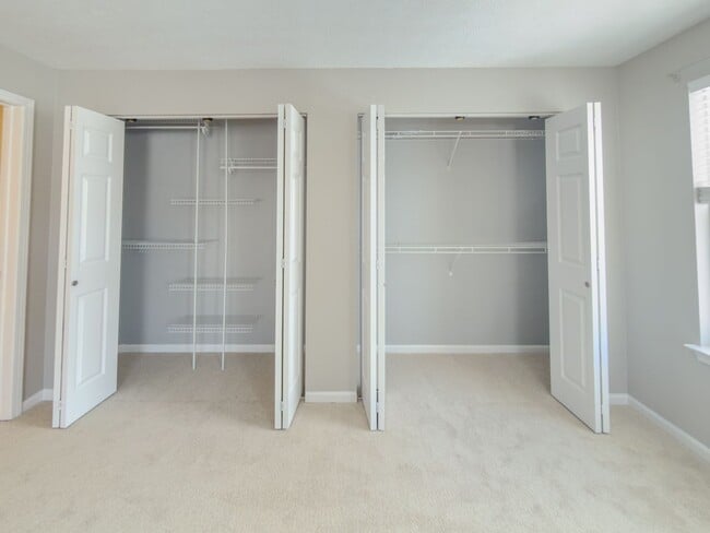 Building Photo - Maintenance-Free Condo Living in South Ann Arbor