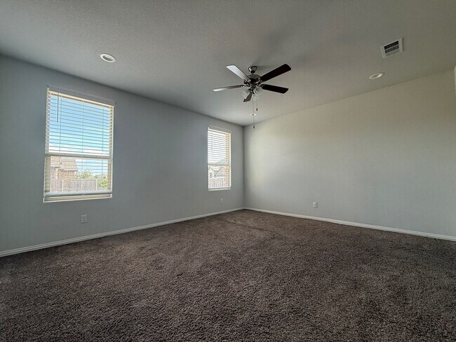 Building Photo - 7300 La Escolara Ranch Rd