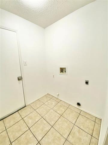 Building Photo - 2800 Kempton Dr