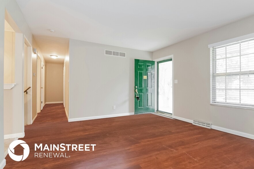 Building Photo - 2756 Tiara Dr