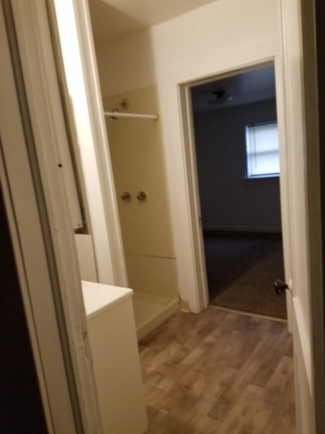 Building Photo - 593 14th St