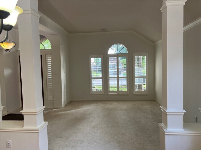 Building Photo - 14411 Milestone Ln