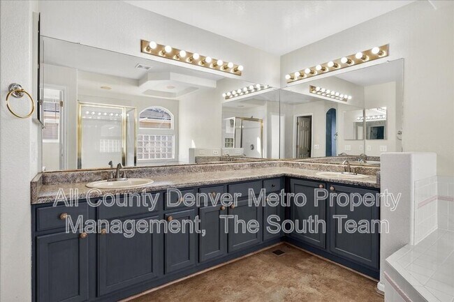 Building Photo - 4425 Iran St