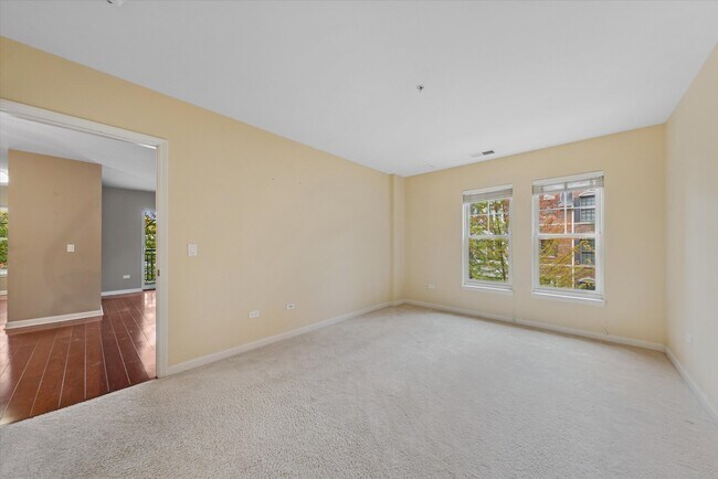 Building Photo - 255 E Liberty Dr