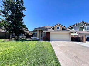 Building Photo - 3 Bedroom SINGLE STORY home located in Murrieta for LEASE!