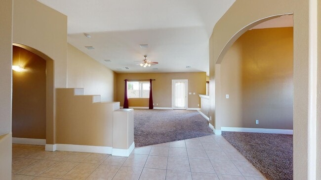 Building Photo - One Story Home Near Beautiful Mountain's Edge Community