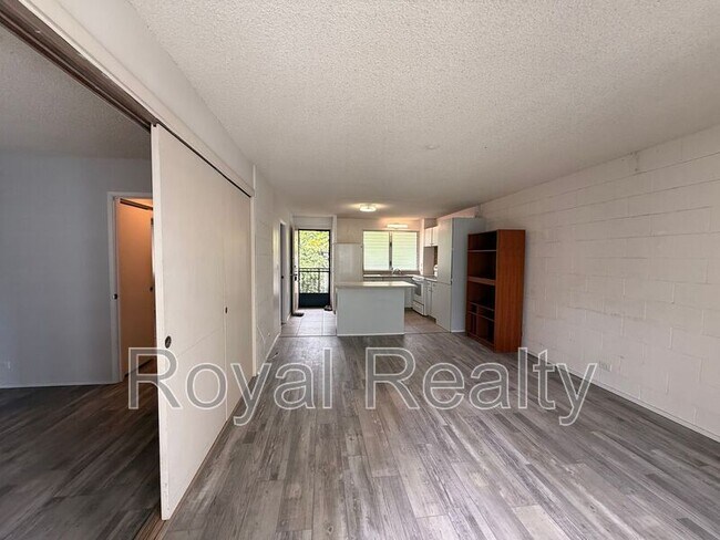 Building Photo - 1099 Green St