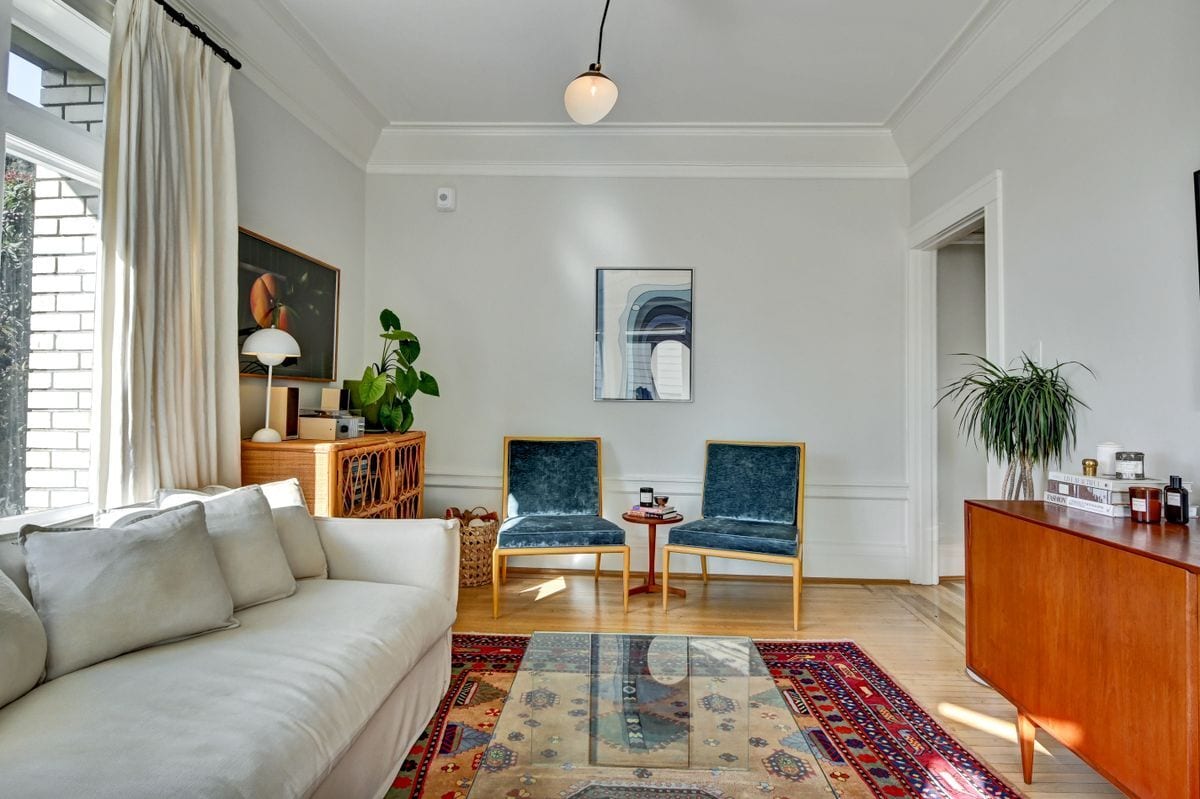 Building Photo - 2299 Sacramento St