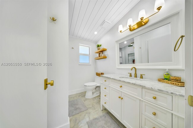 Building Photo - 129 Nautilus Dr