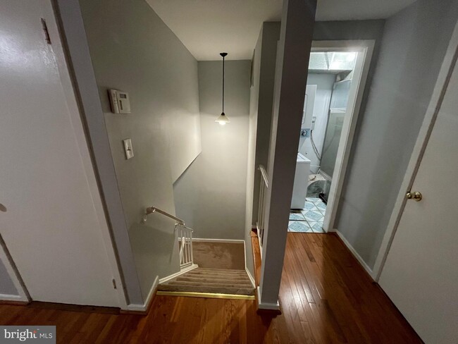 Building Photo - 9815 Hellingly Pl