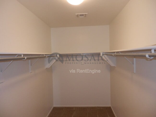 Building Photo - 1167 S Fargo Ct