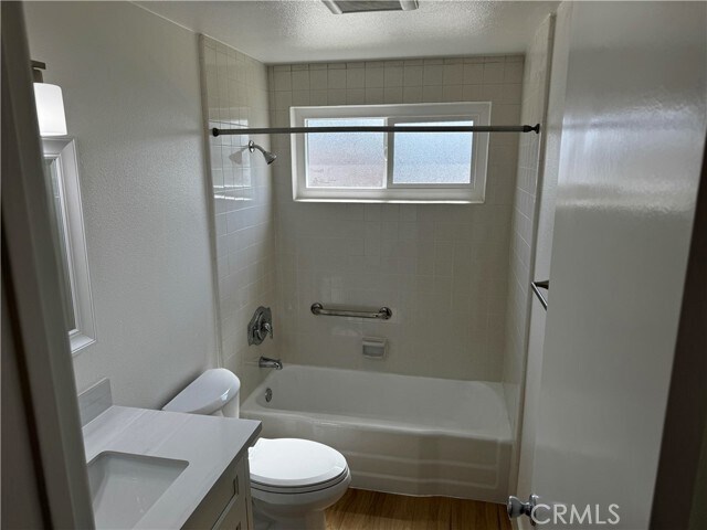 Building Photo - 951 Magellan St