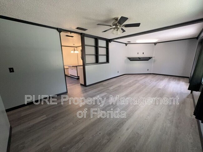 Building Photo - 12300 SE 128th Ct
