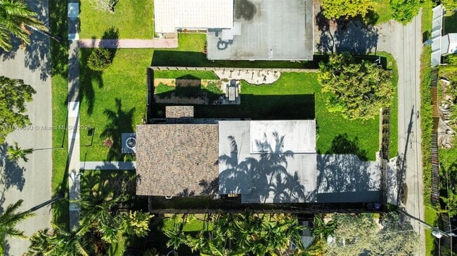 Building Photo - 1610 Fletcher St
