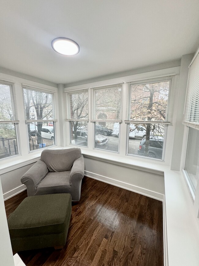 Sunroom - 2734 W Francis Pl