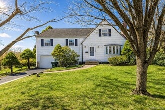 Building Photo - 42 Tower Hill Dr