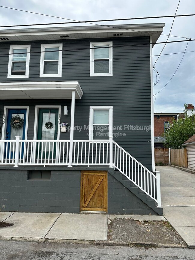 Building Photo - 190 49th St