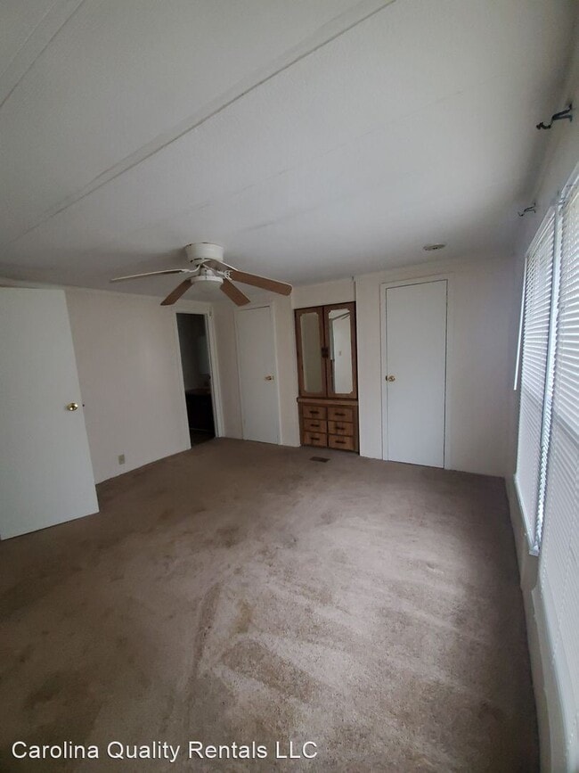 Building Photo - 100 Satterwhite Point Rd