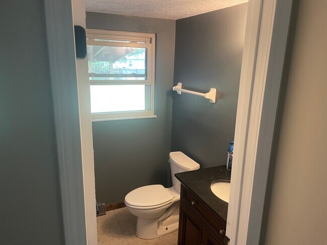Building Photo - 8579 Renford Ct