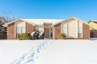 Building Photo - 609 NW 139th St
