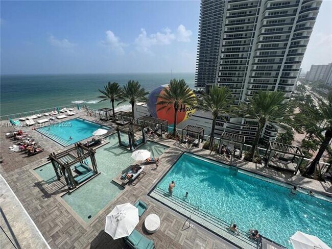 Building Photo - 4111 S Ocean Dr