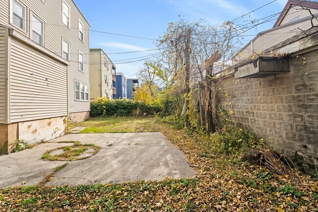 Building Photo - 40 Ripley Rd