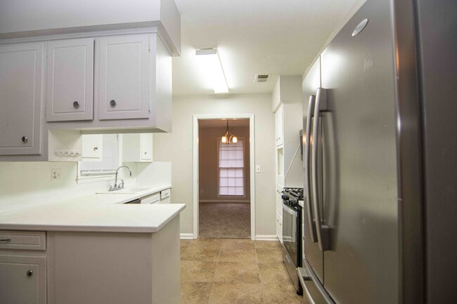 Building Photo - 4100 King Arthur Pl