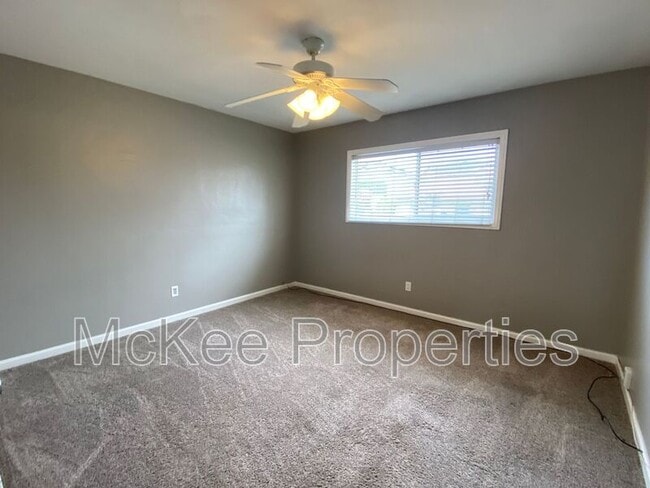 Building Photo - 1357 Elm Ave