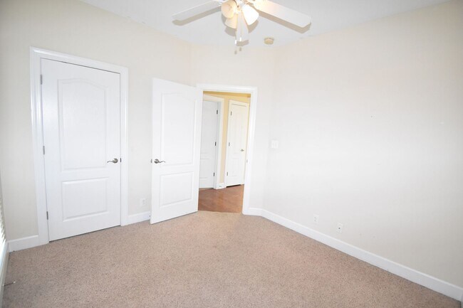 Building Photo - 3 Bedroom Pet Friendly Home For Rent Near ...