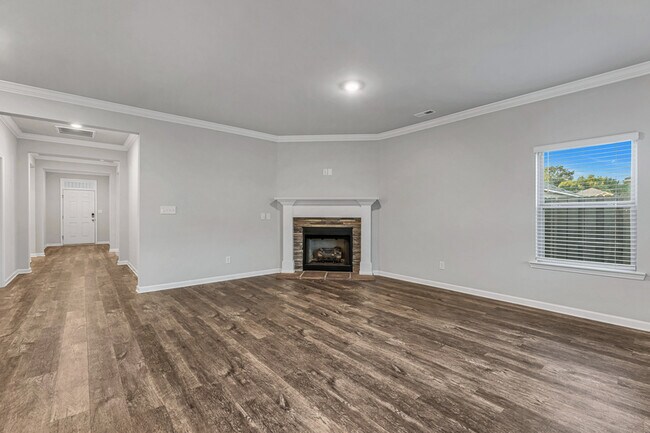 Building Photo - 303 Ivyleaf Dr
