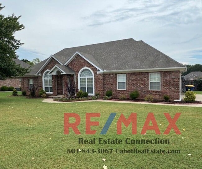 Building Photo - 4 Bedroom/2 Bath Plus Office