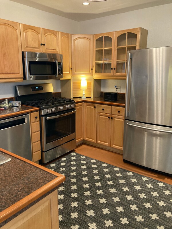 Building Photo - 6249 Ravendale Ln