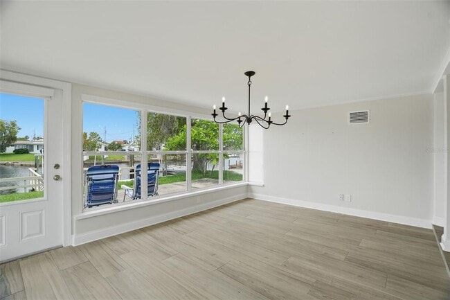 Building Photo - 4436 Floramar Terrace