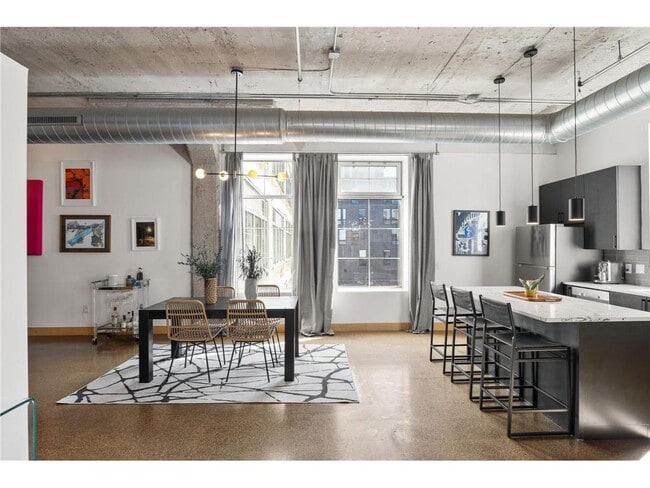 Building Photo - 918 N 3rd St