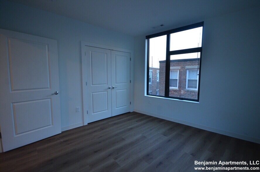 Building Photo - 89 Brighton Ave